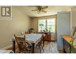 61 Forest Street, Yarmouth, NS B5A3L7 Photo 14