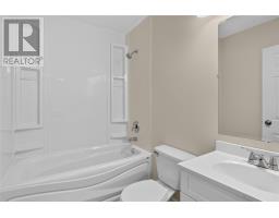 163 Sullivan Avenue thumbnail 13
