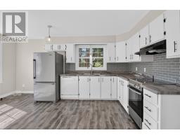 163 Sullivan Avenue thumbnail 29