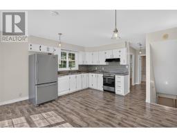 163 Sullivan Avenue thumbnail 30