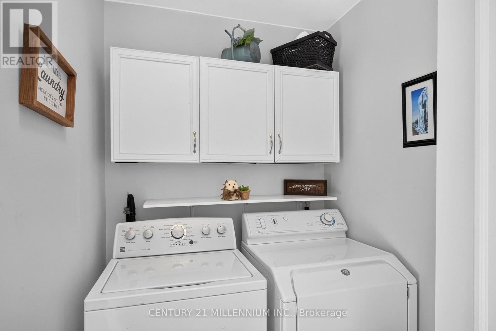 65 MAPLEWOOD DRIVE - Image 32