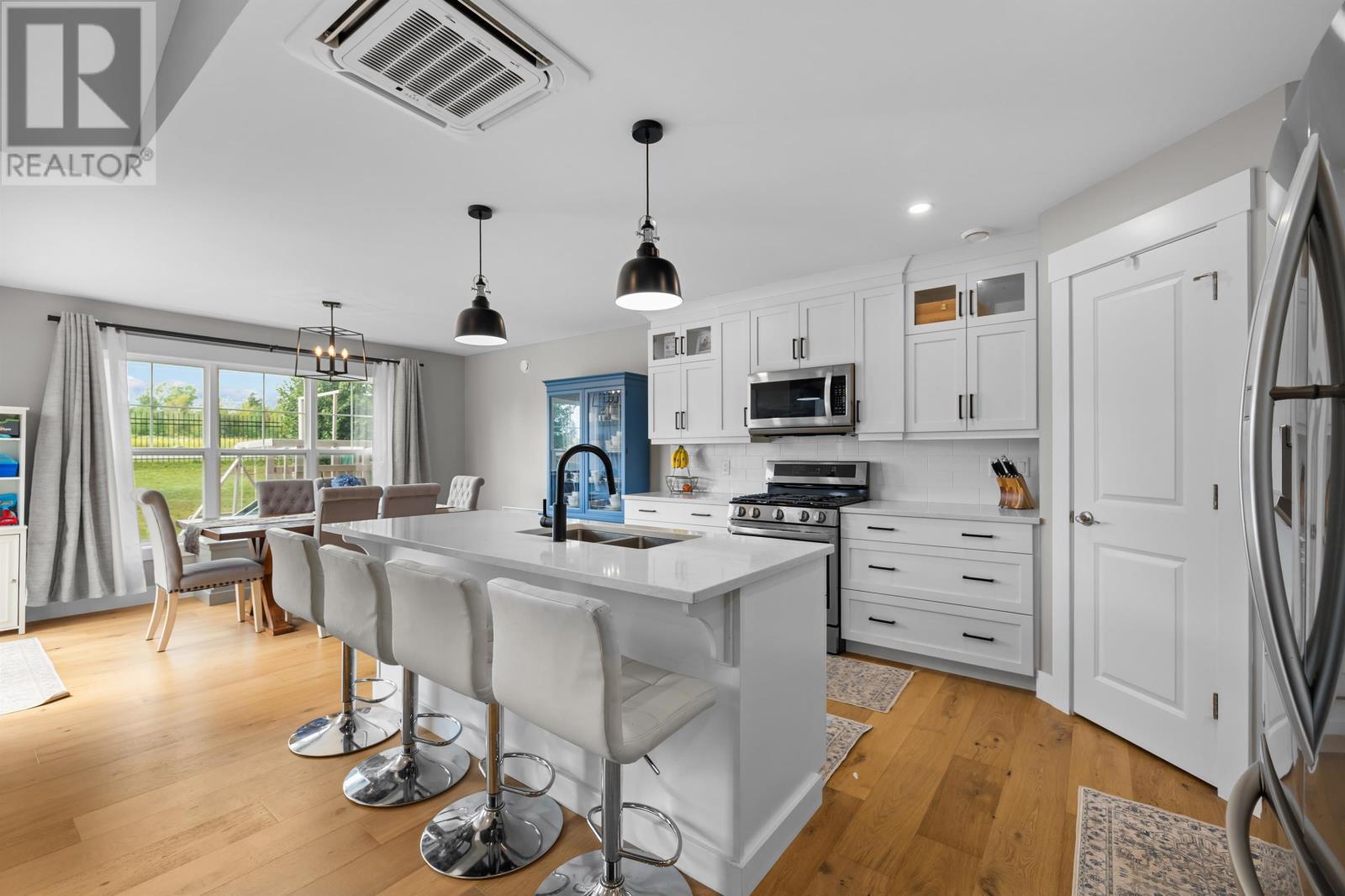 31 Lantern Crescent - 11