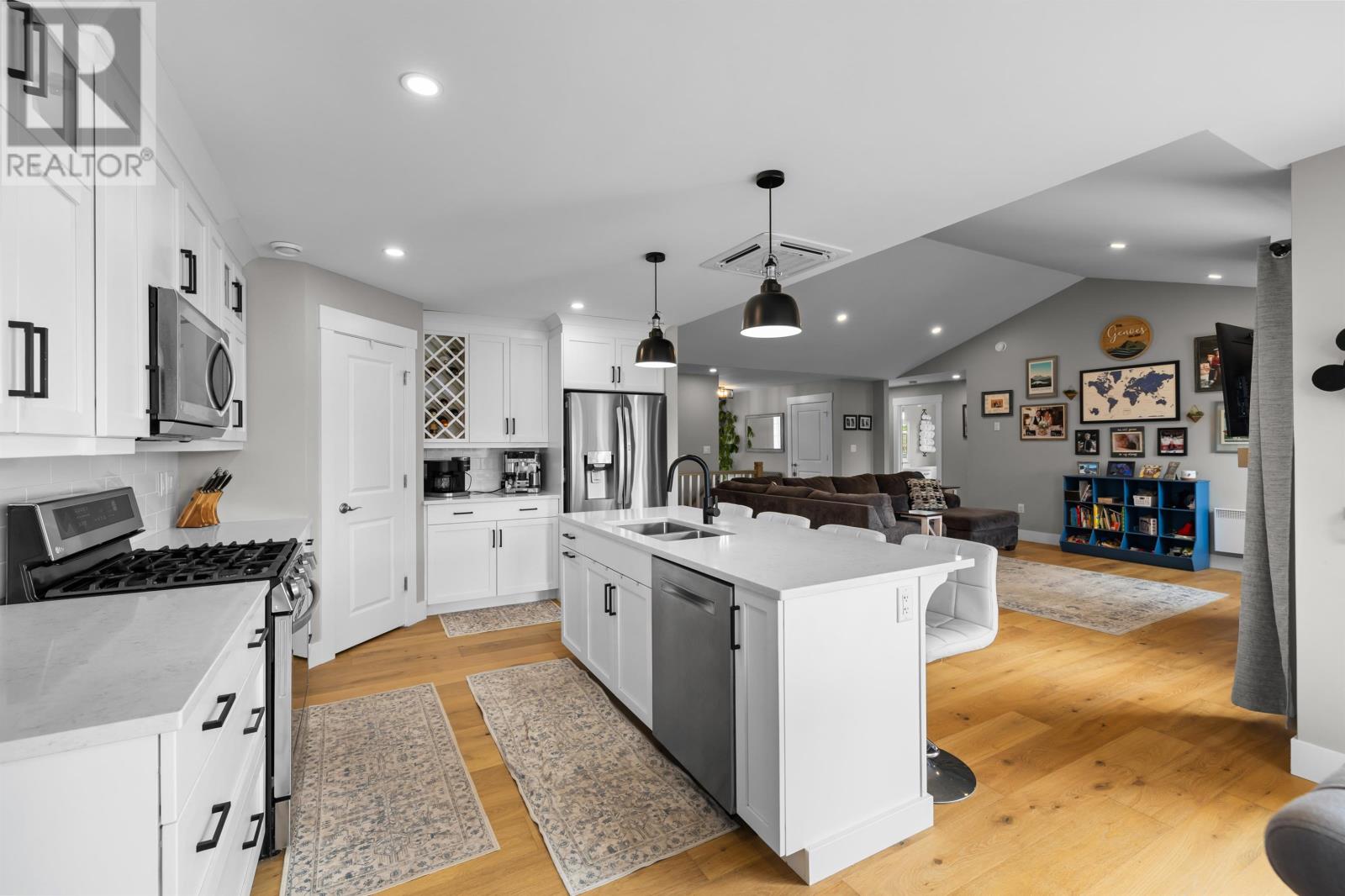 31 Lantern Crescent - 16
