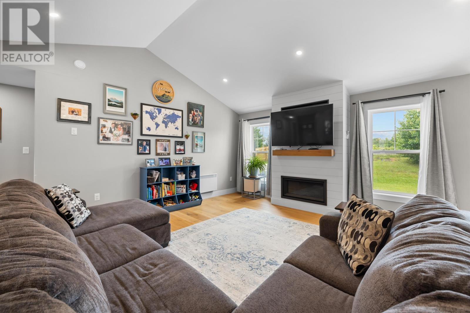 31 Lantern Crescent - 23