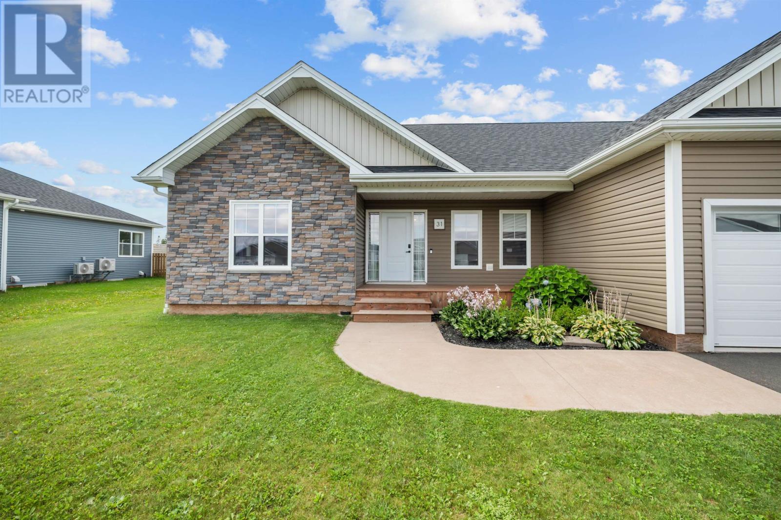 31 Lantern Crescent - 6