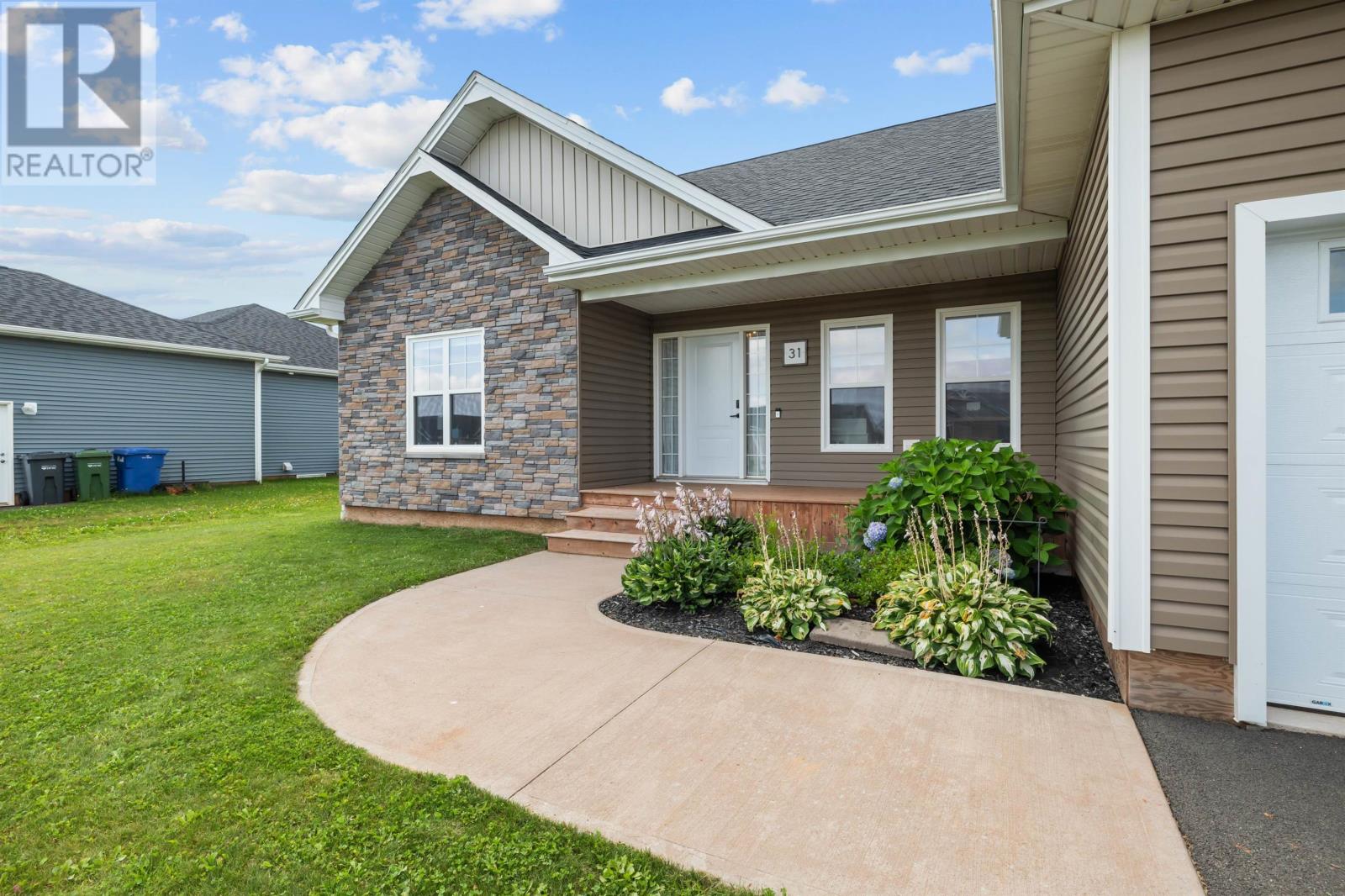 31 Lantern Crescent - Image 7