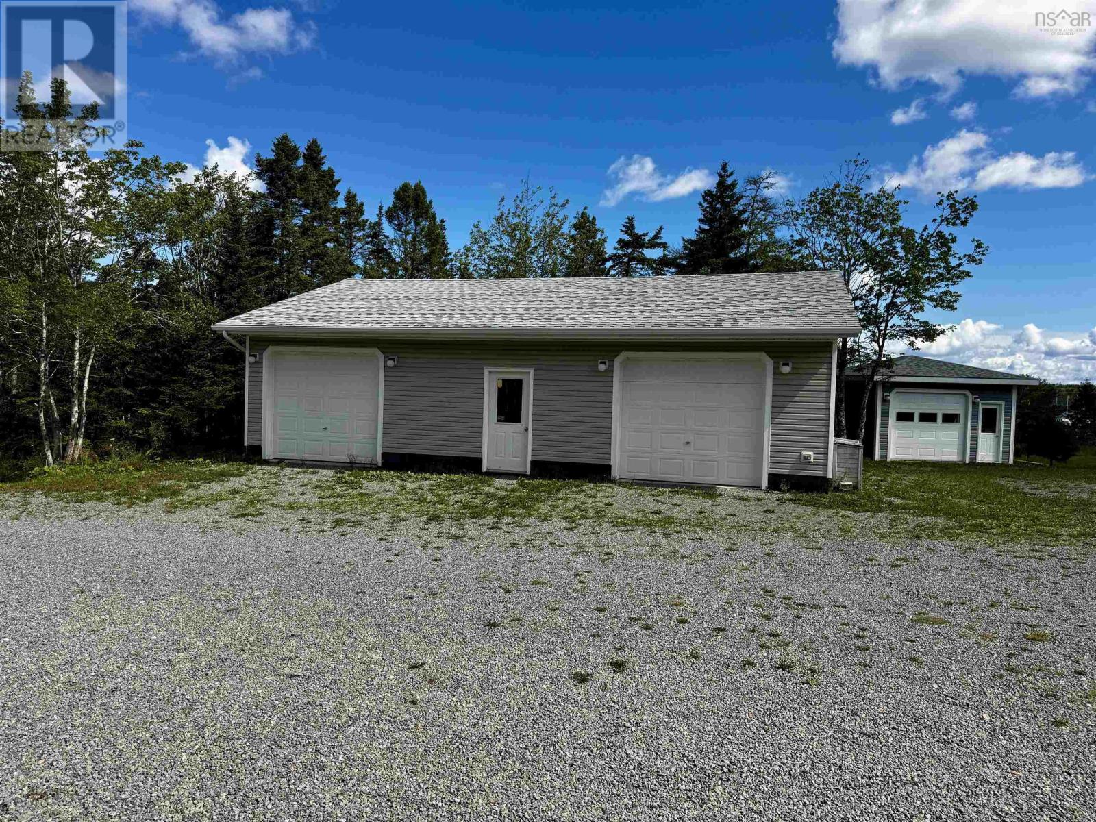 110 De Raymond St. - Image 39