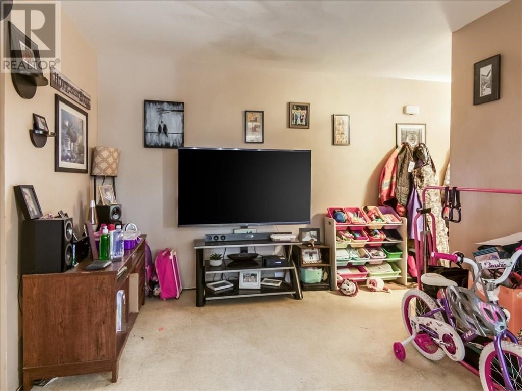 1492 Regent Street - Image 32