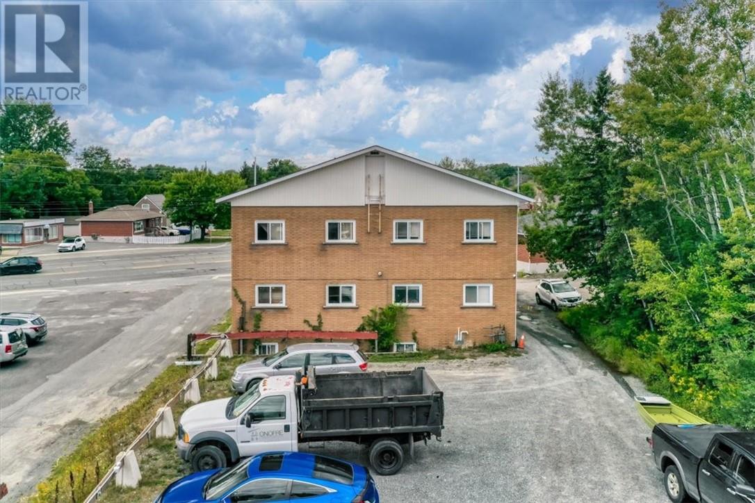 1492 Regent Street - 4