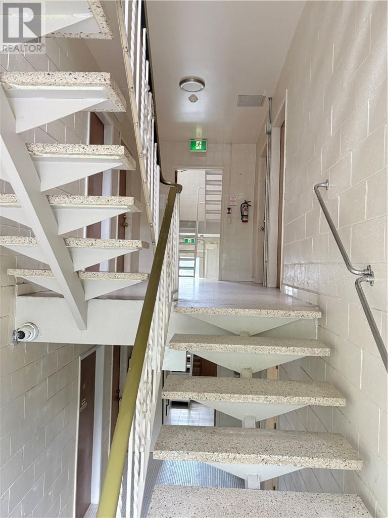 1492 Regent Street - 46