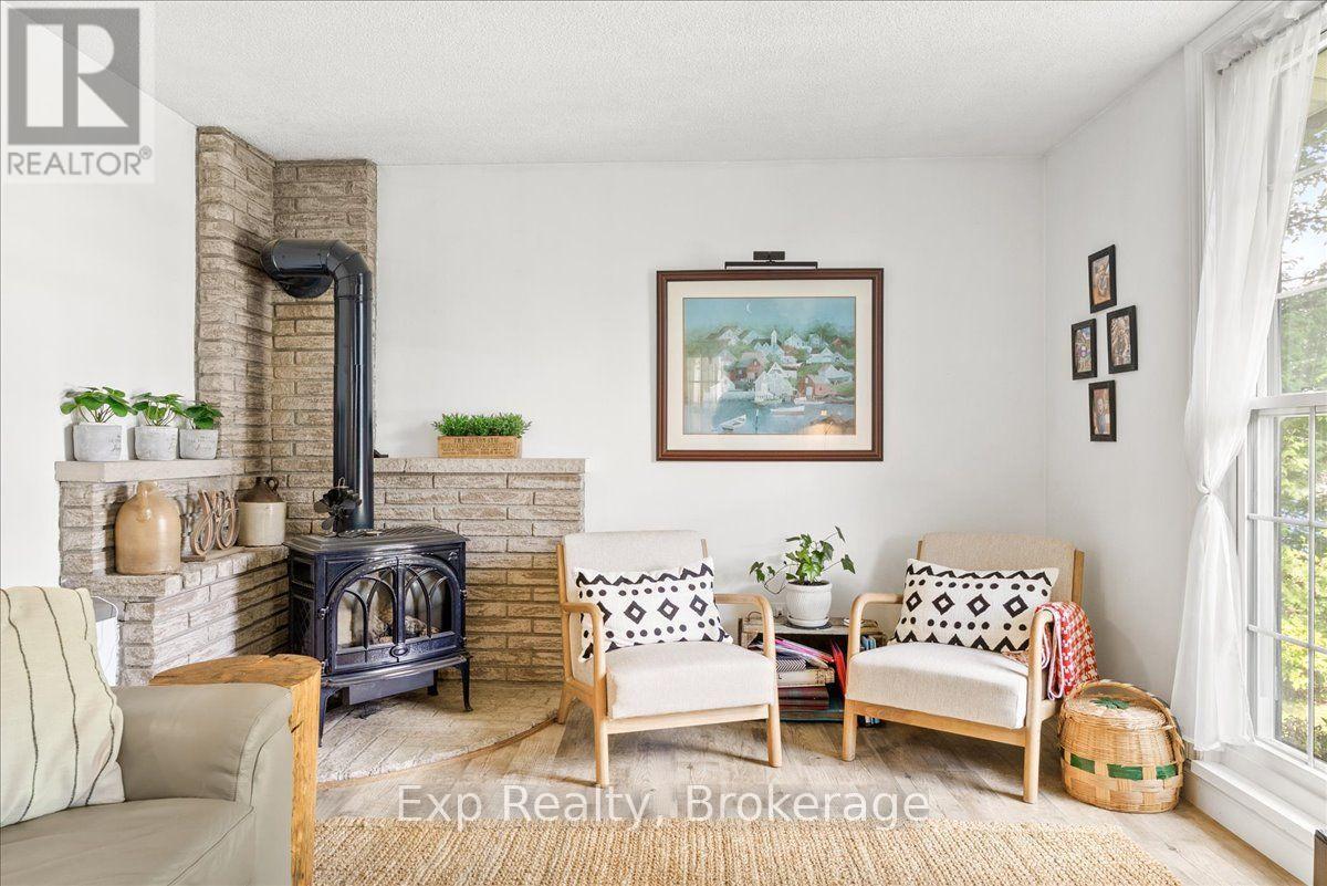 26 SHERBOURNE STREET N - 11