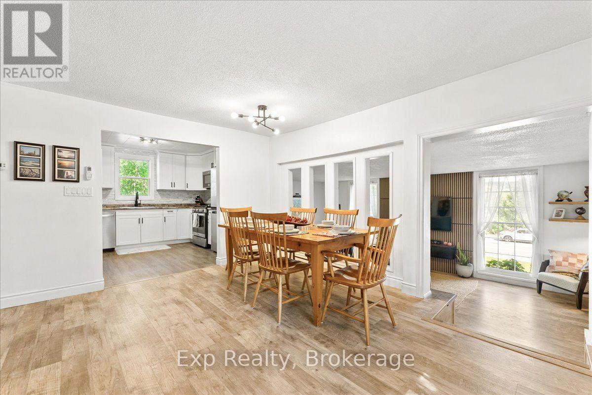 26 SHERBOURNE STREET N - 13