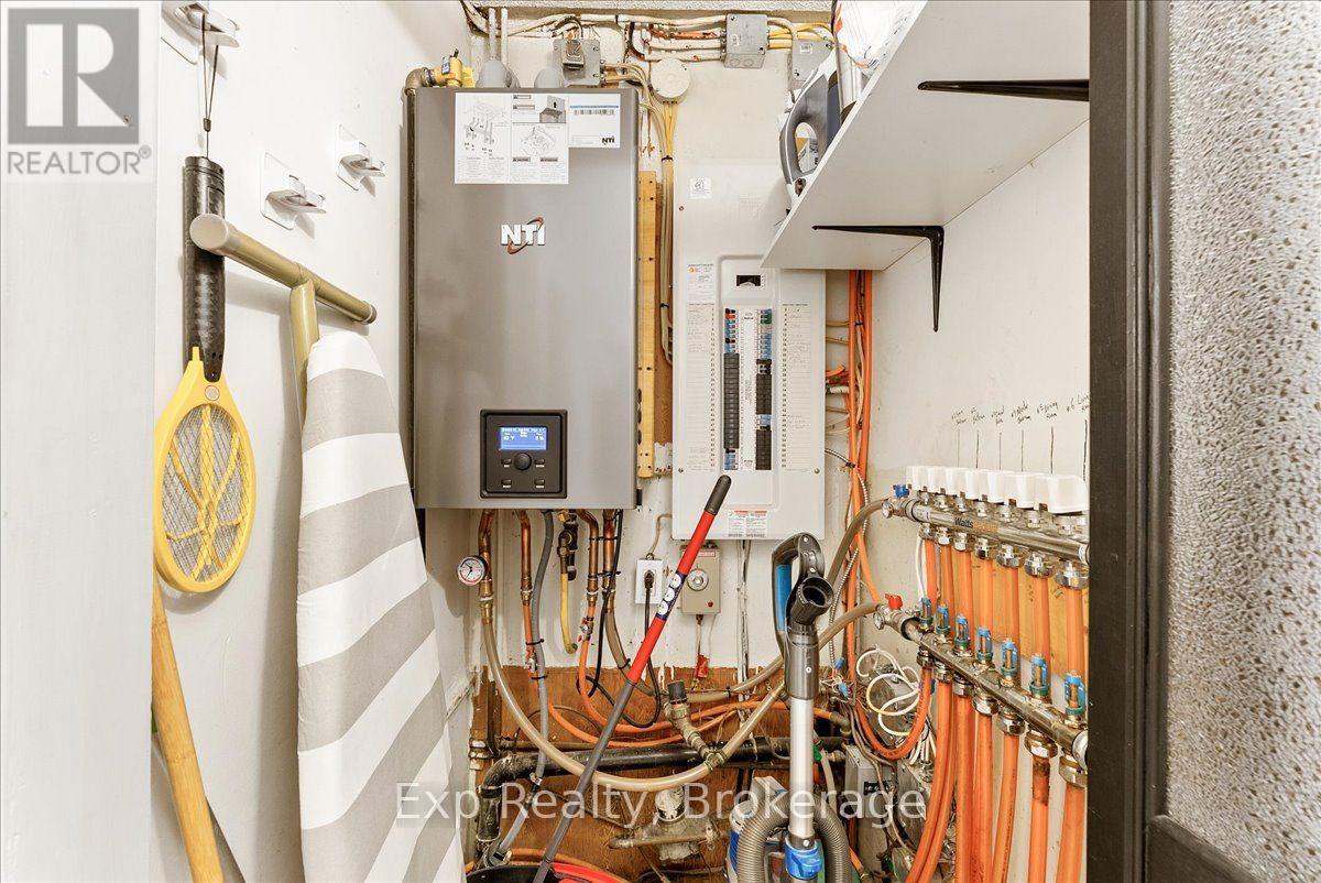 26 SHERBOURNE STREET N - Image 22