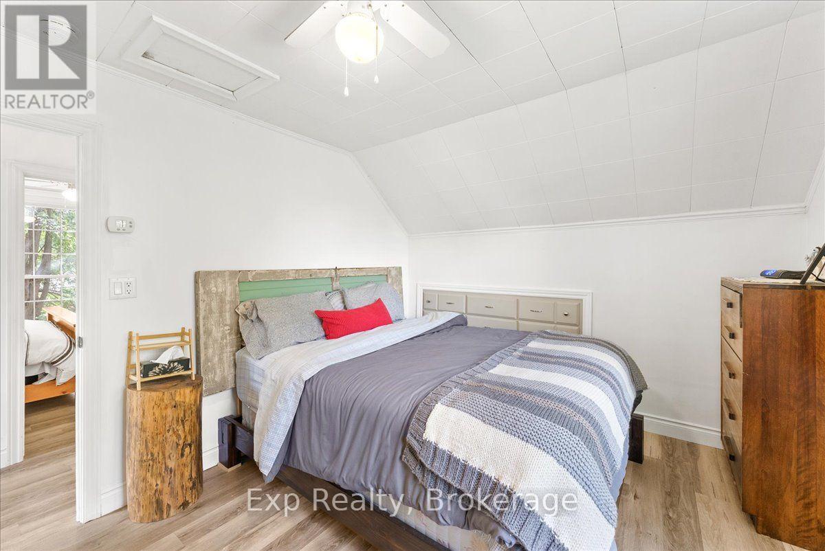 26 SHERBOURNE STREET N - Image 31