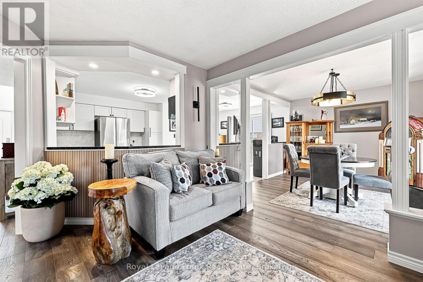 1846 STRATTON AVENUE - 6