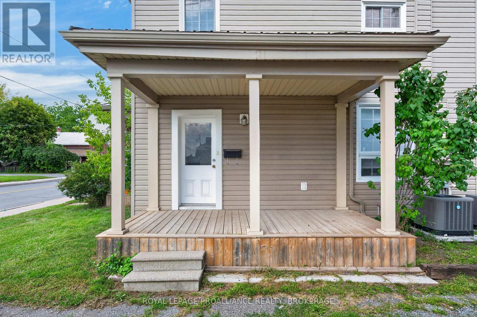 167-169 CENTRE STREET N - Image 3