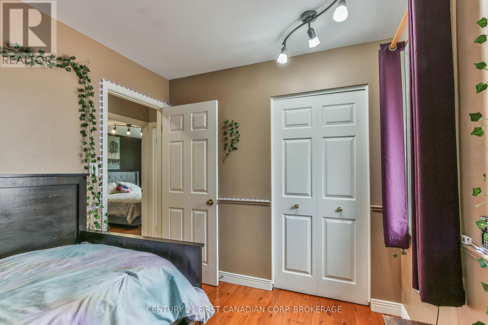217 SELDON STREET - 20