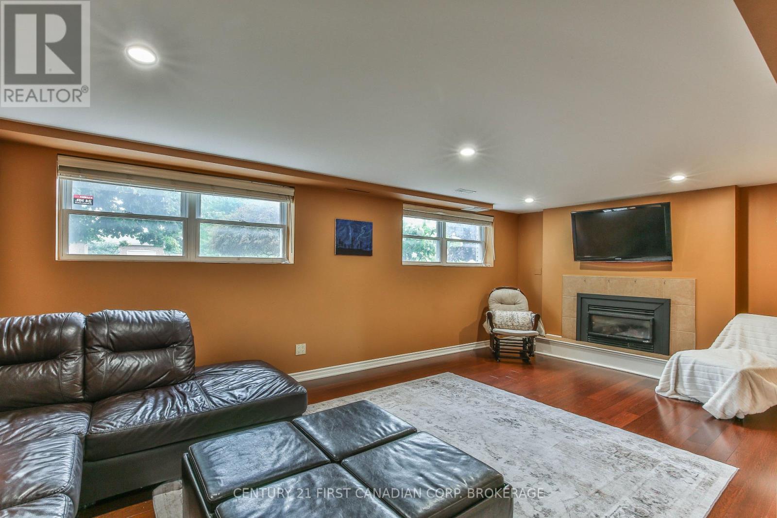 217 SELDON STREET - 25
