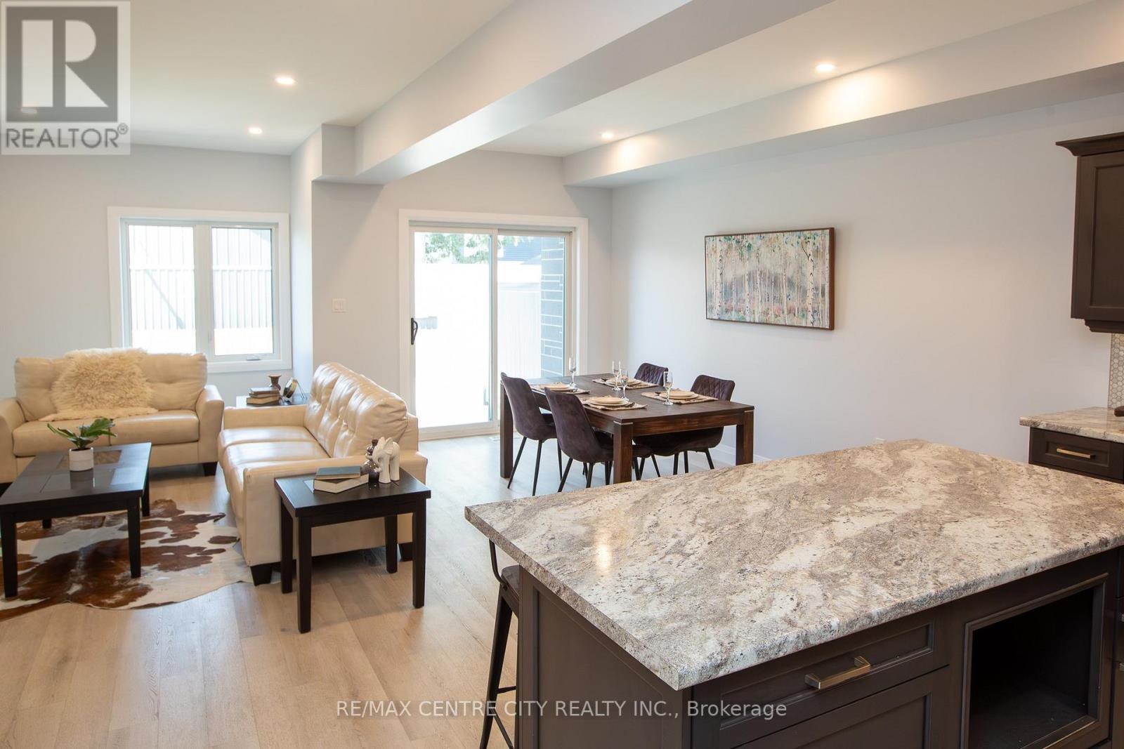 #21 275 JAMES STREET - Image 12