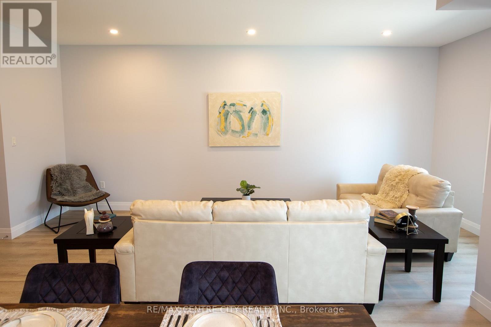 #21 275 JAMES STREET - Image 13