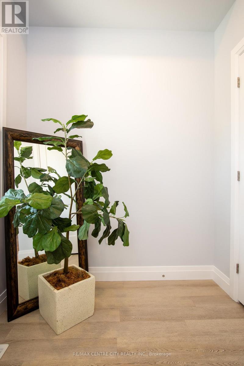 #21 275 JAMES STREET - Image 15