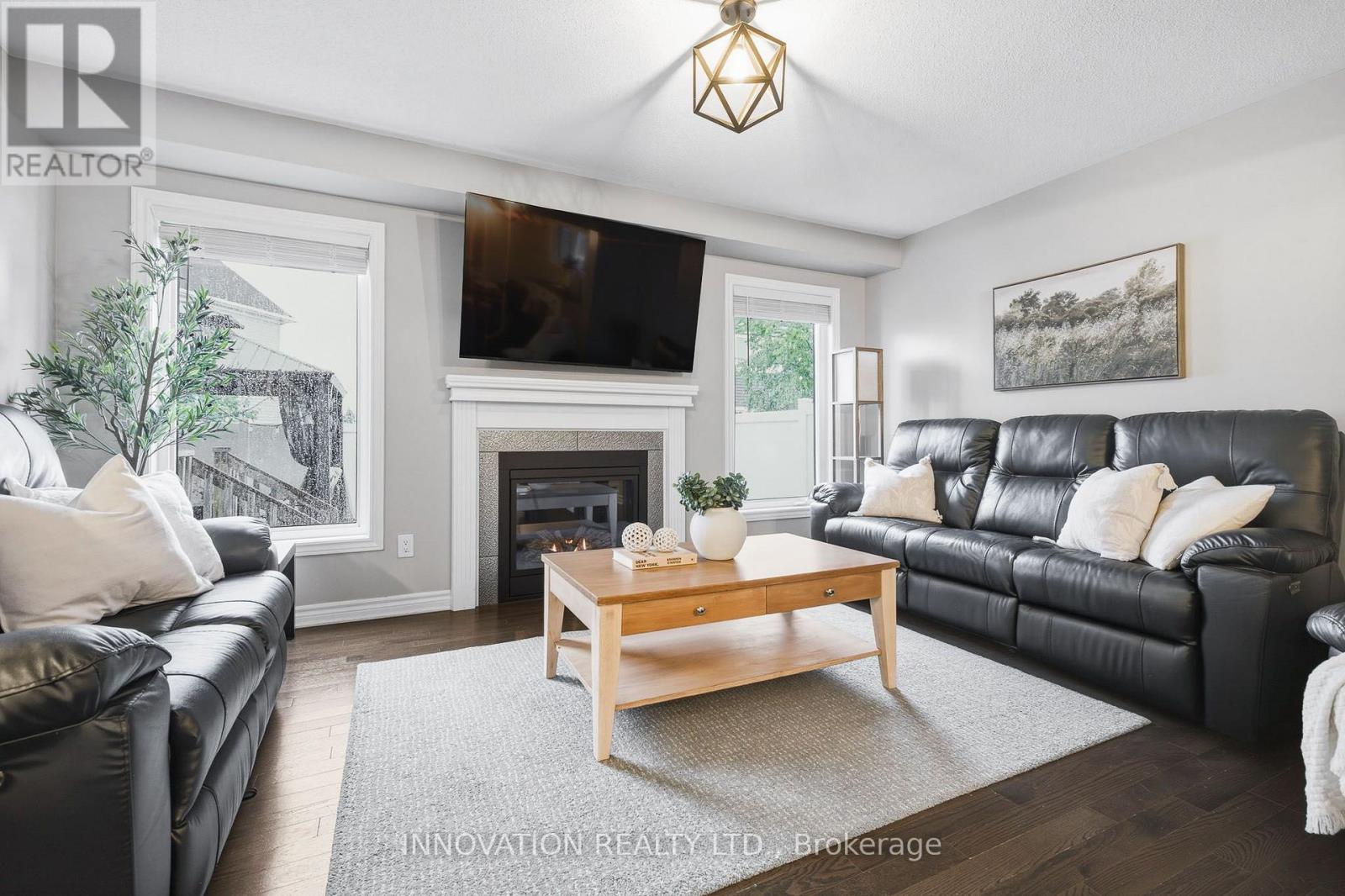 366 MEADOWBREEZE DRIVE - Image 11