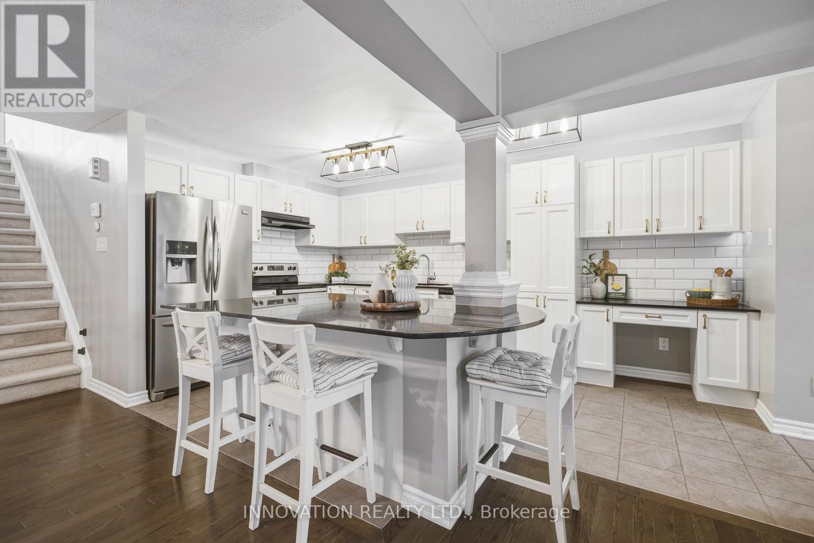366 MEADOWBREEZE DRIVE - Image 14
