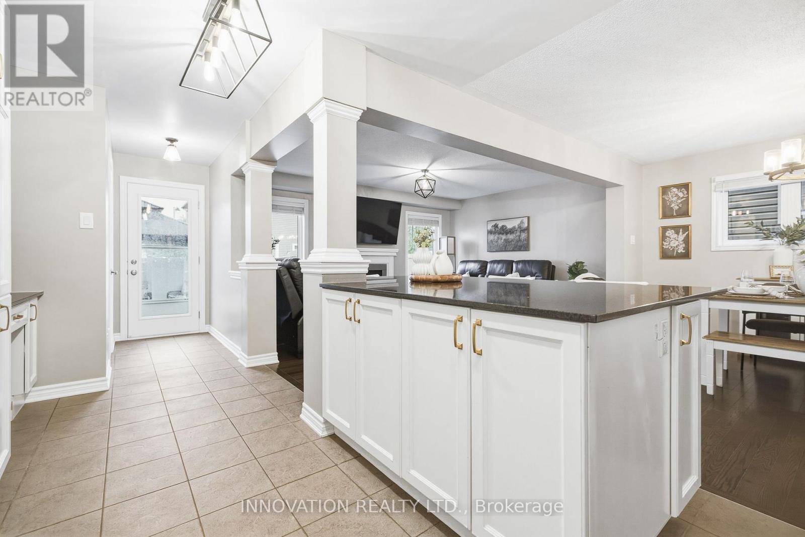 366 MEADOWBREEZE DRIVE - Image 18