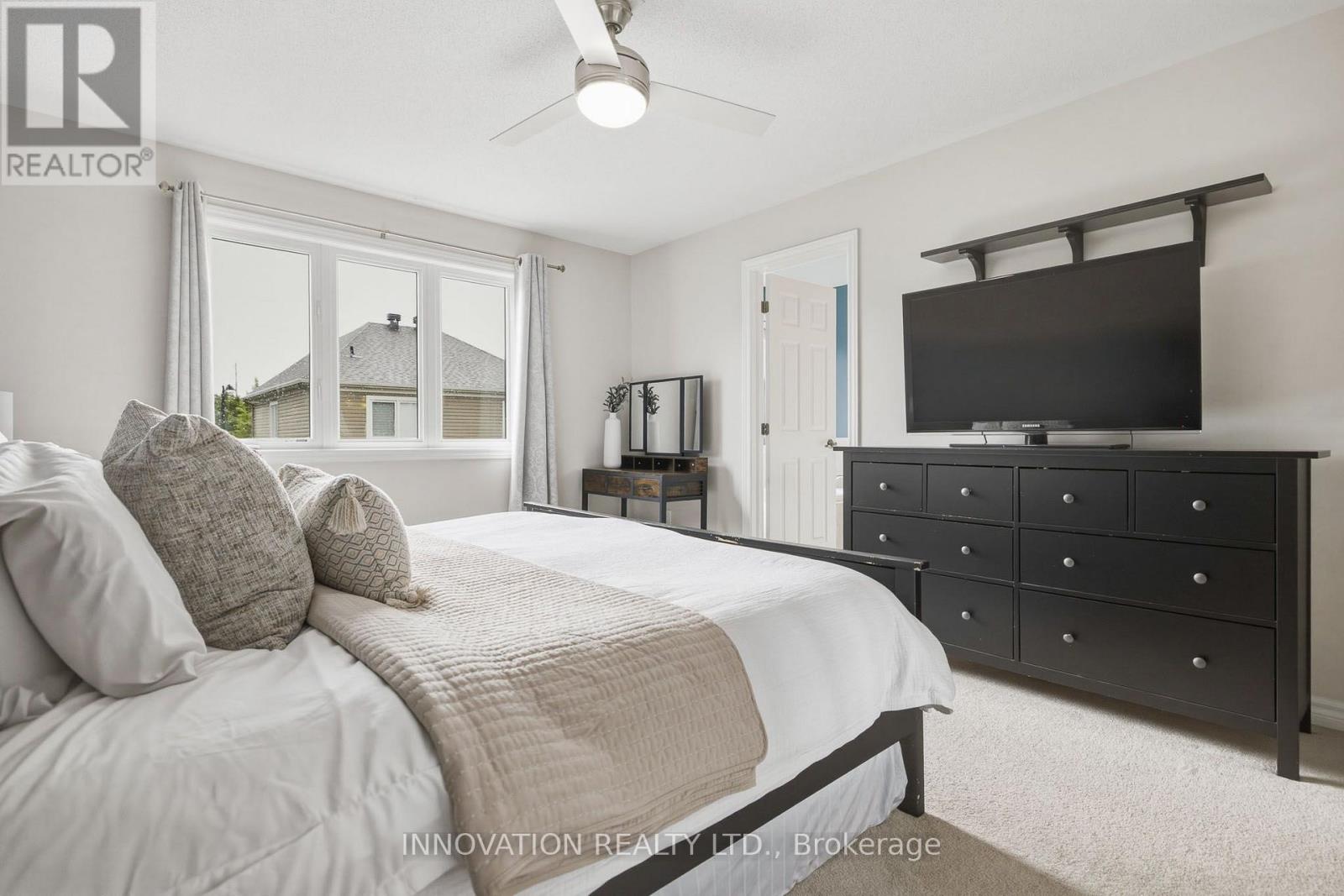 366 MEADOWBREEZE DRIVE - Image 24