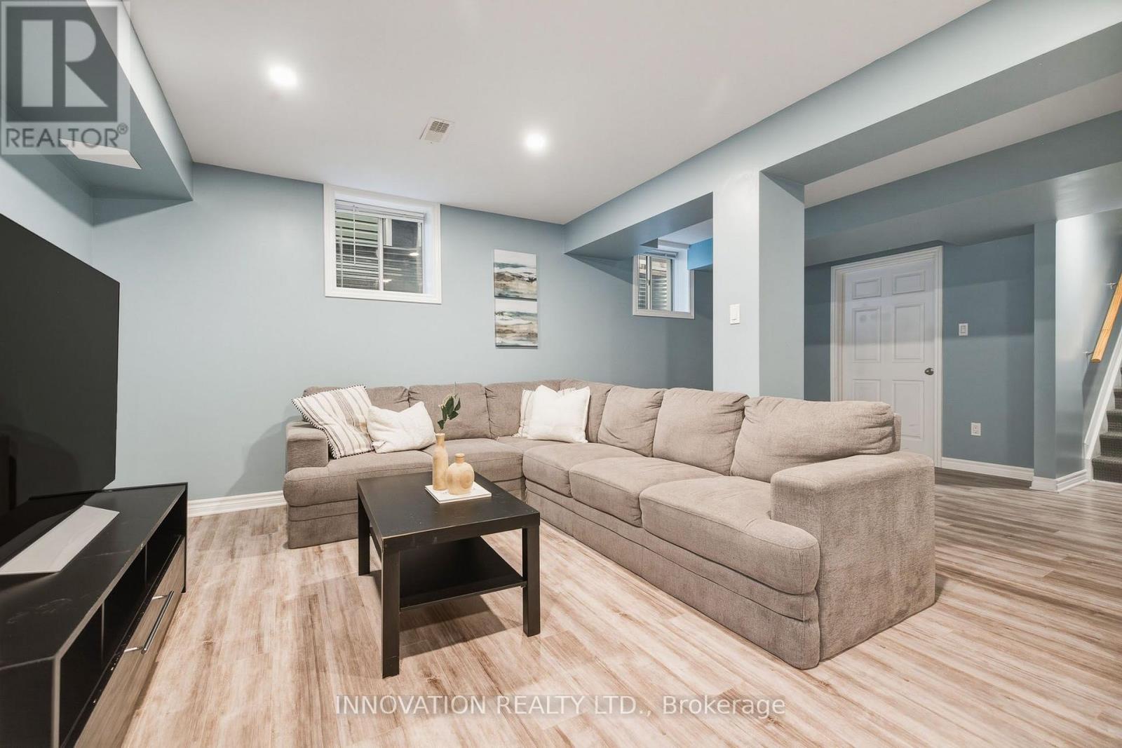 366 MEADOWBREEZE DRIVE - Image 33