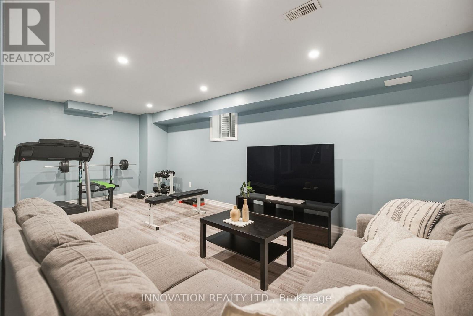 366 MEADOWBREEZE DRIVE - 34