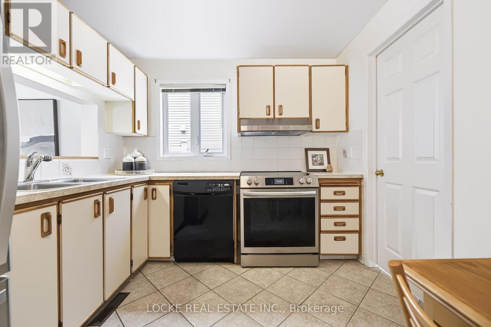 6068 RIDGELEA PLACE - Image 11