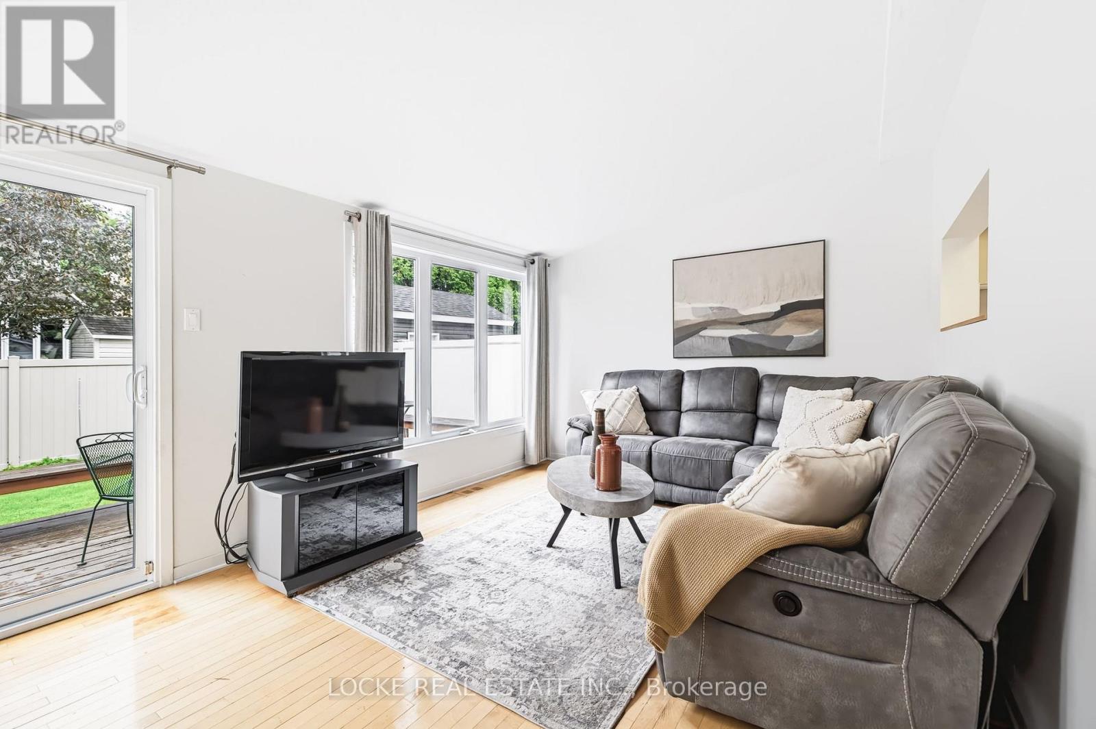 6068 RIDGELEA PLACE - Image 14