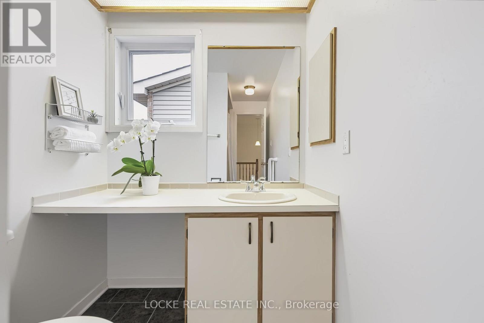 6068 RIDGELEA PLACE - Image 30