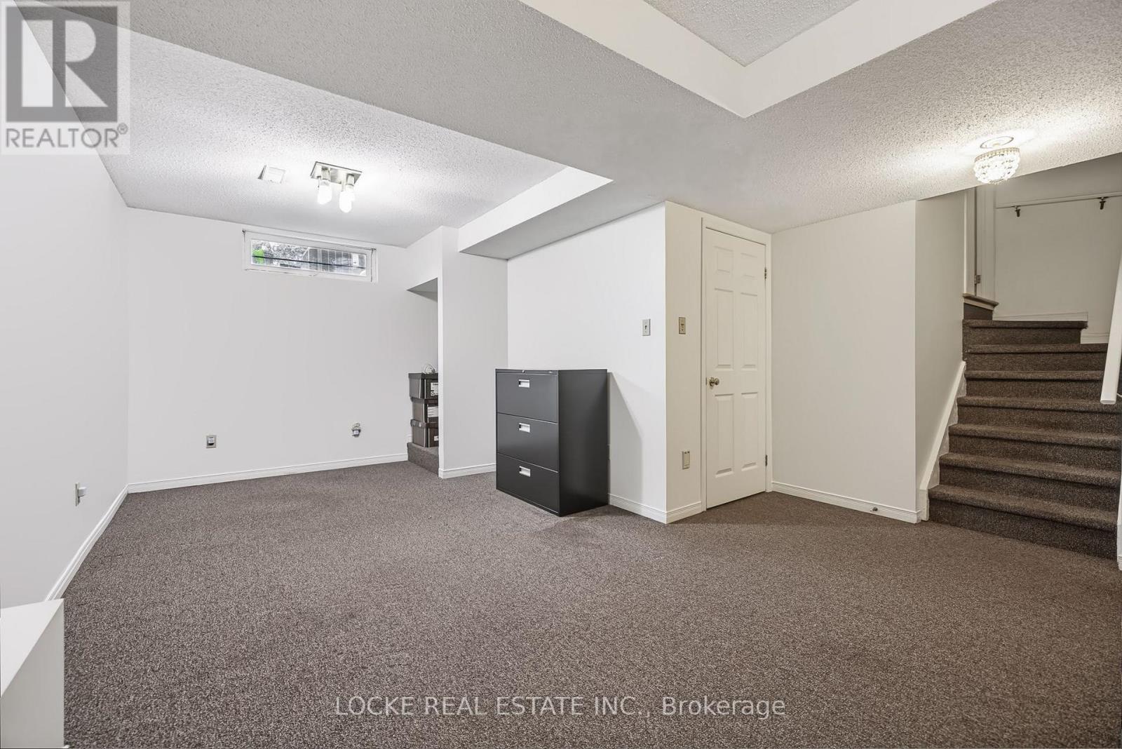 6068 RIDGELEA PLACE - Image 32