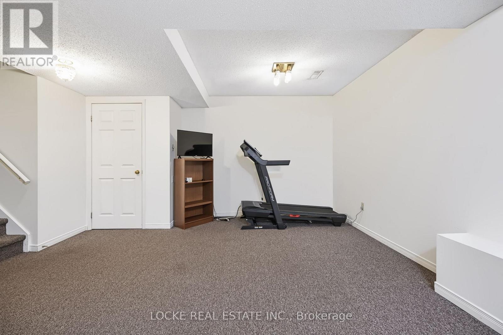 6068 RIDGELEA PLACE - Image 33
