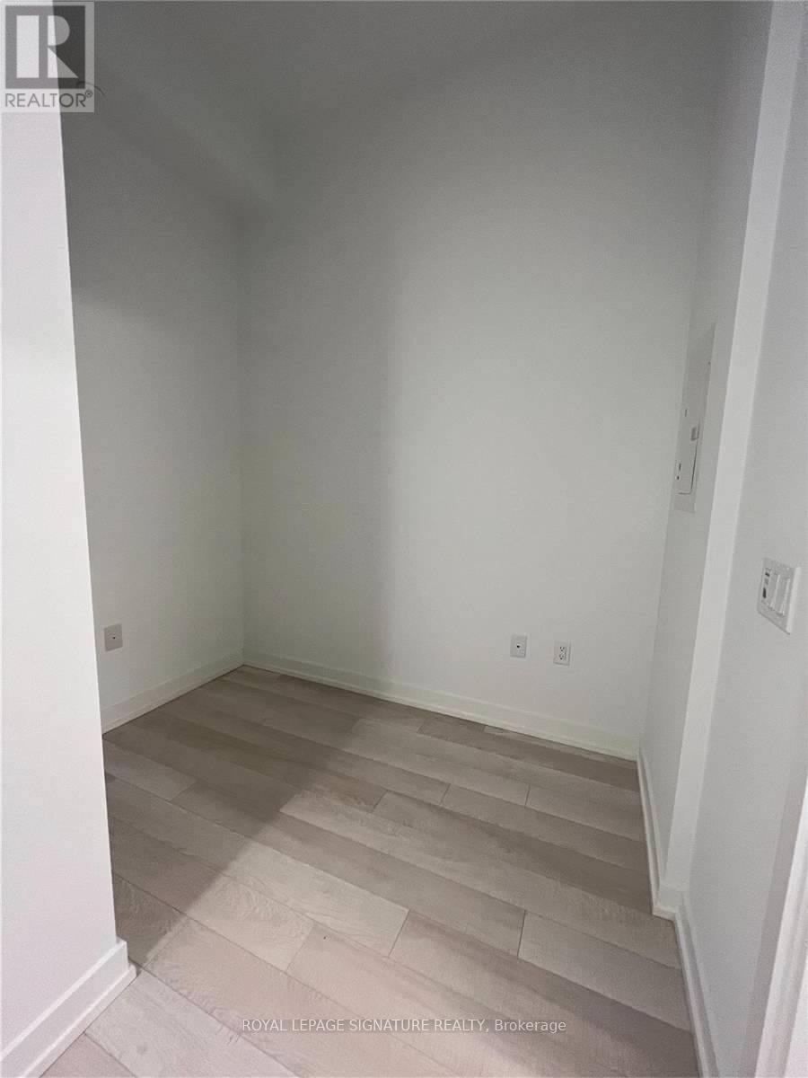 #308 39 ROEHAMPTON AVENUE - 13