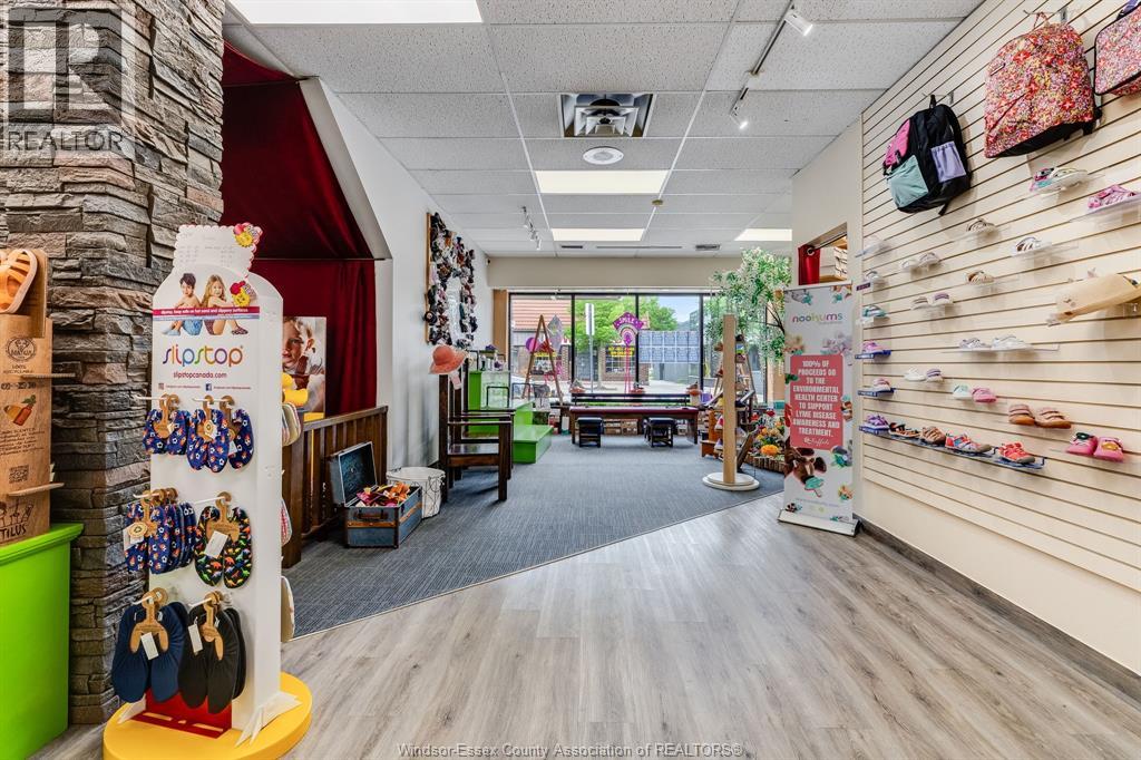1643 Ottawa Street, Windsor, Ontario, N8Y1R2, Windsor, Ontario — photo 4 of 5