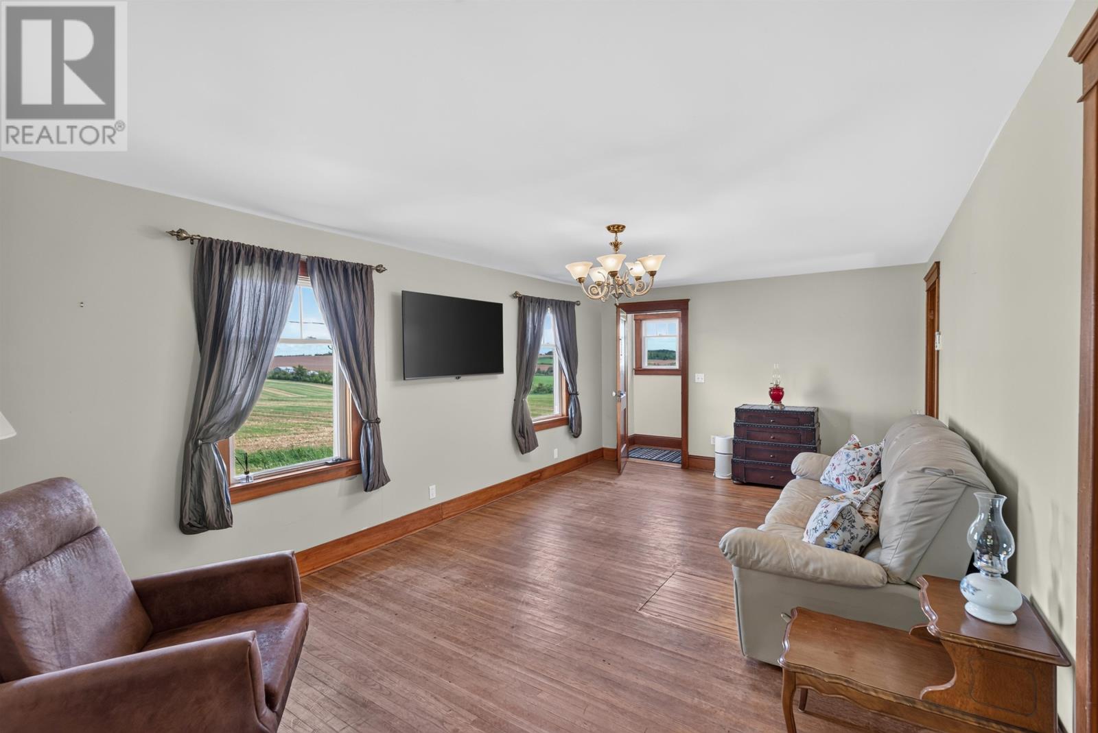 662-664 Long River Road - Image 9