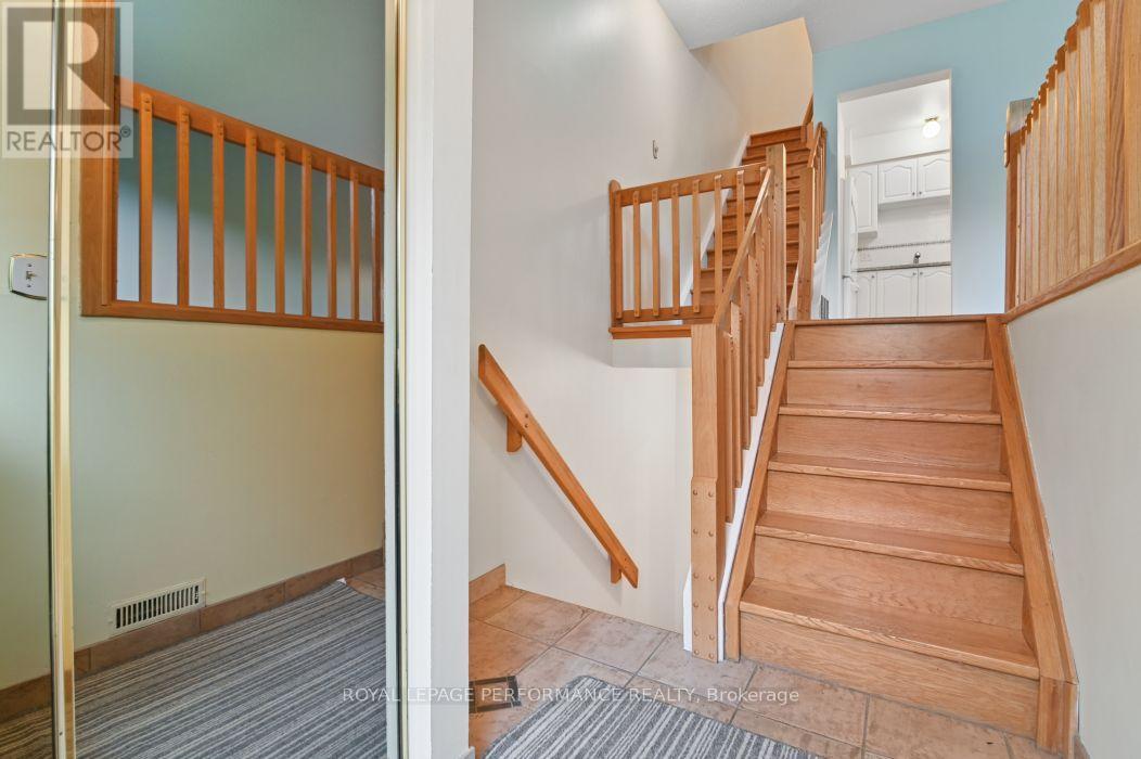 3 Bed, 2 Bath House for Sale in Ottawa – 9 – 402 MONTFORT STREET, Ottawa – MLS# X13722564 - Image 9