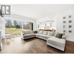 108 Avenue Road, Newmarket, ON L3Y1N3 Photo 20
