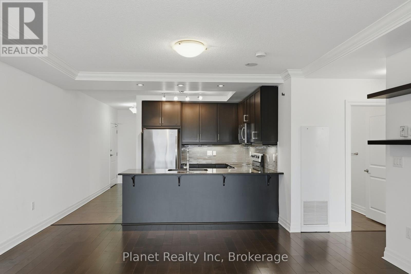 #501 150 WELLINGTON STREET E - 7