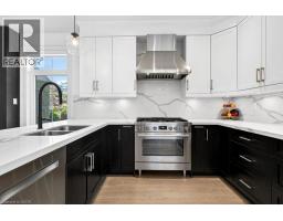 4pc Ensuite bath - 2134 New Street Unit# 6, Burlington, ON L7R1H8 Photo 11