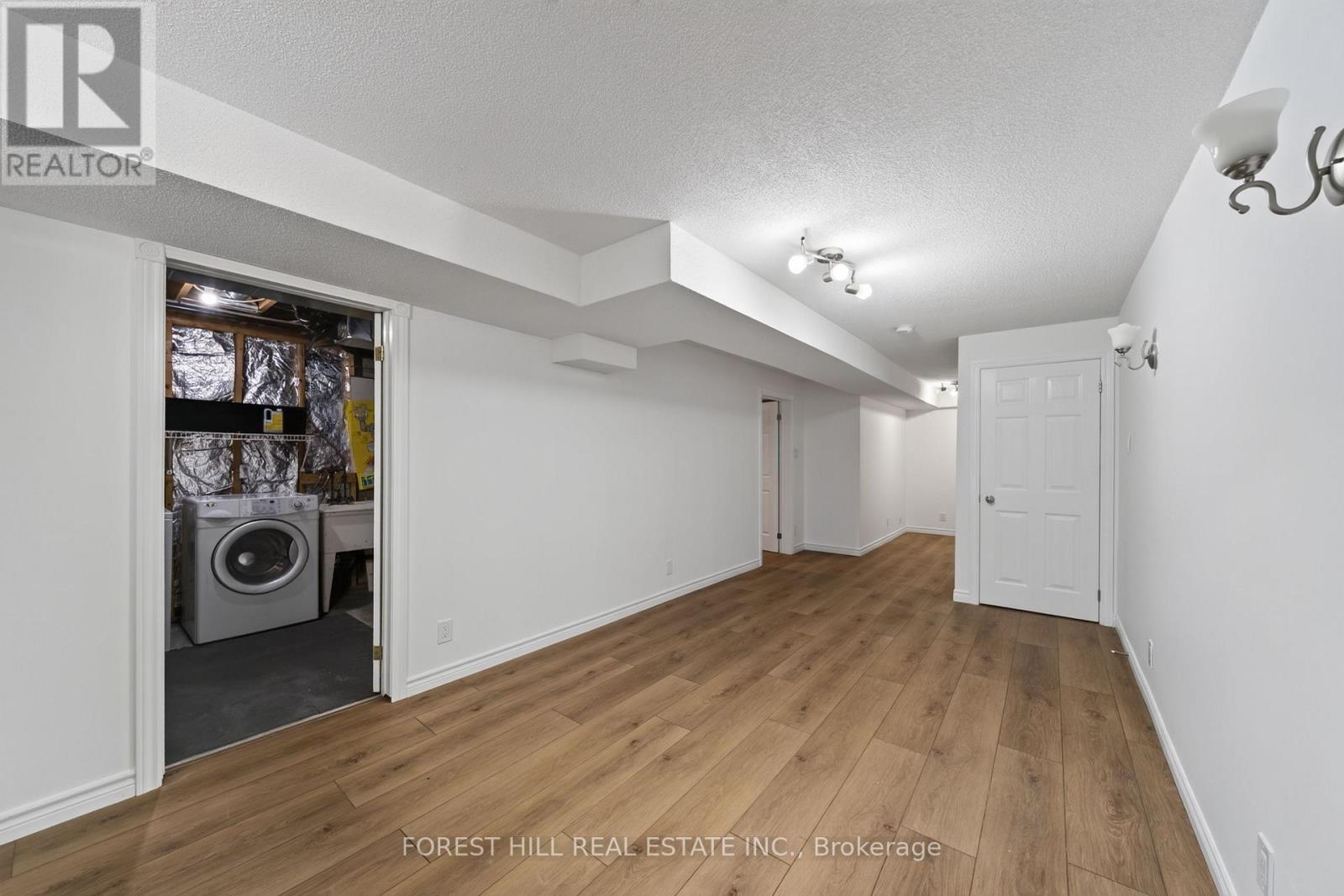 57 MICHAEL CRESCENT - 20