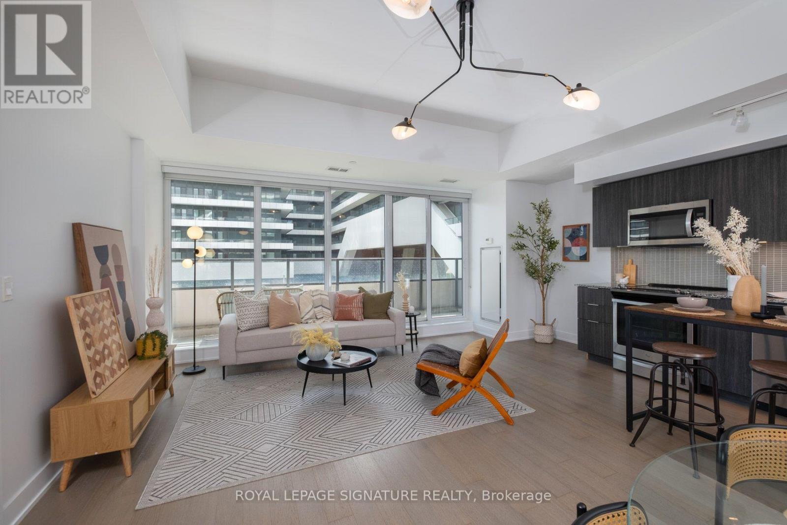 #230 30 SHORE BREEZE DRIVE - 3