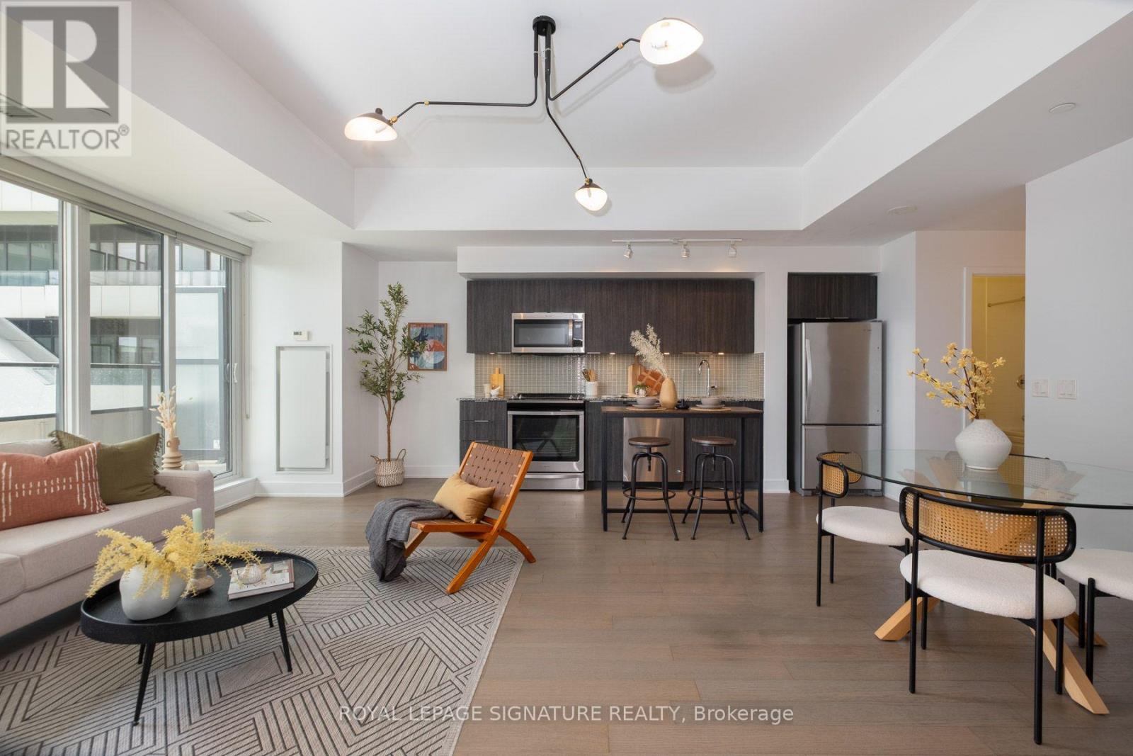 #230 30 SHORE BREEZE DRIVE - 8
