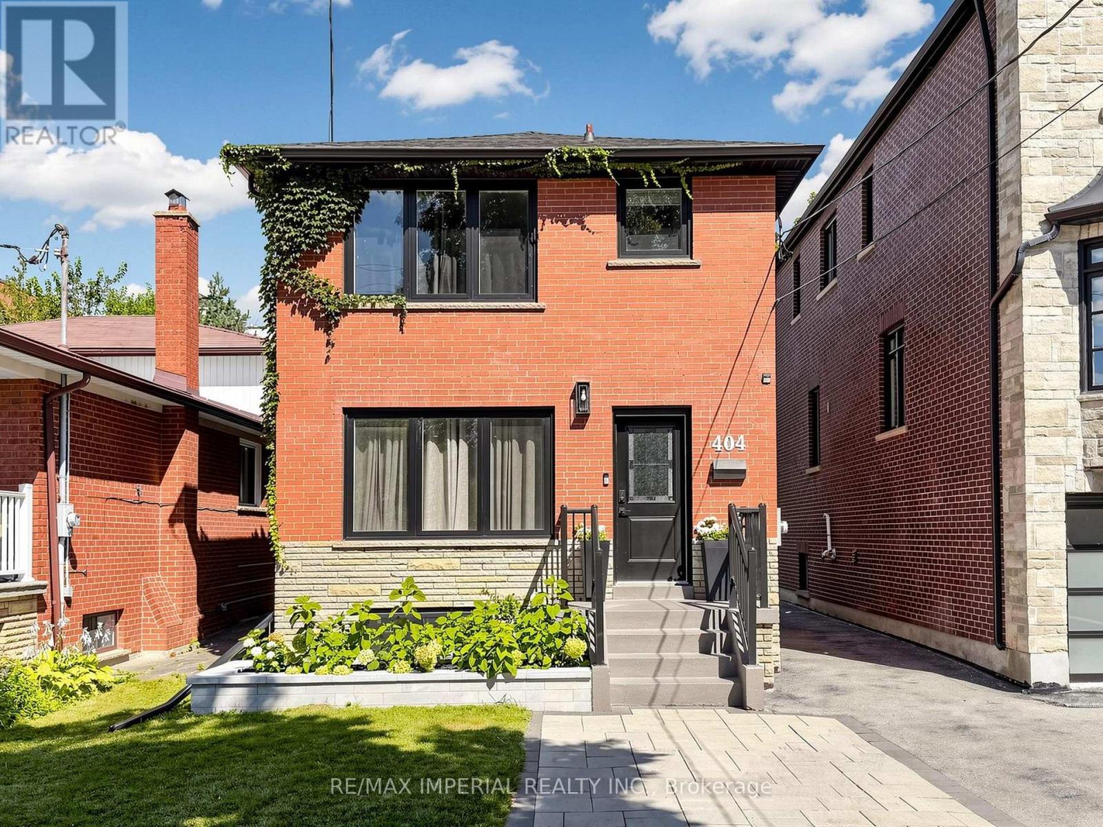 Photo of 404 Glen Park Avenue