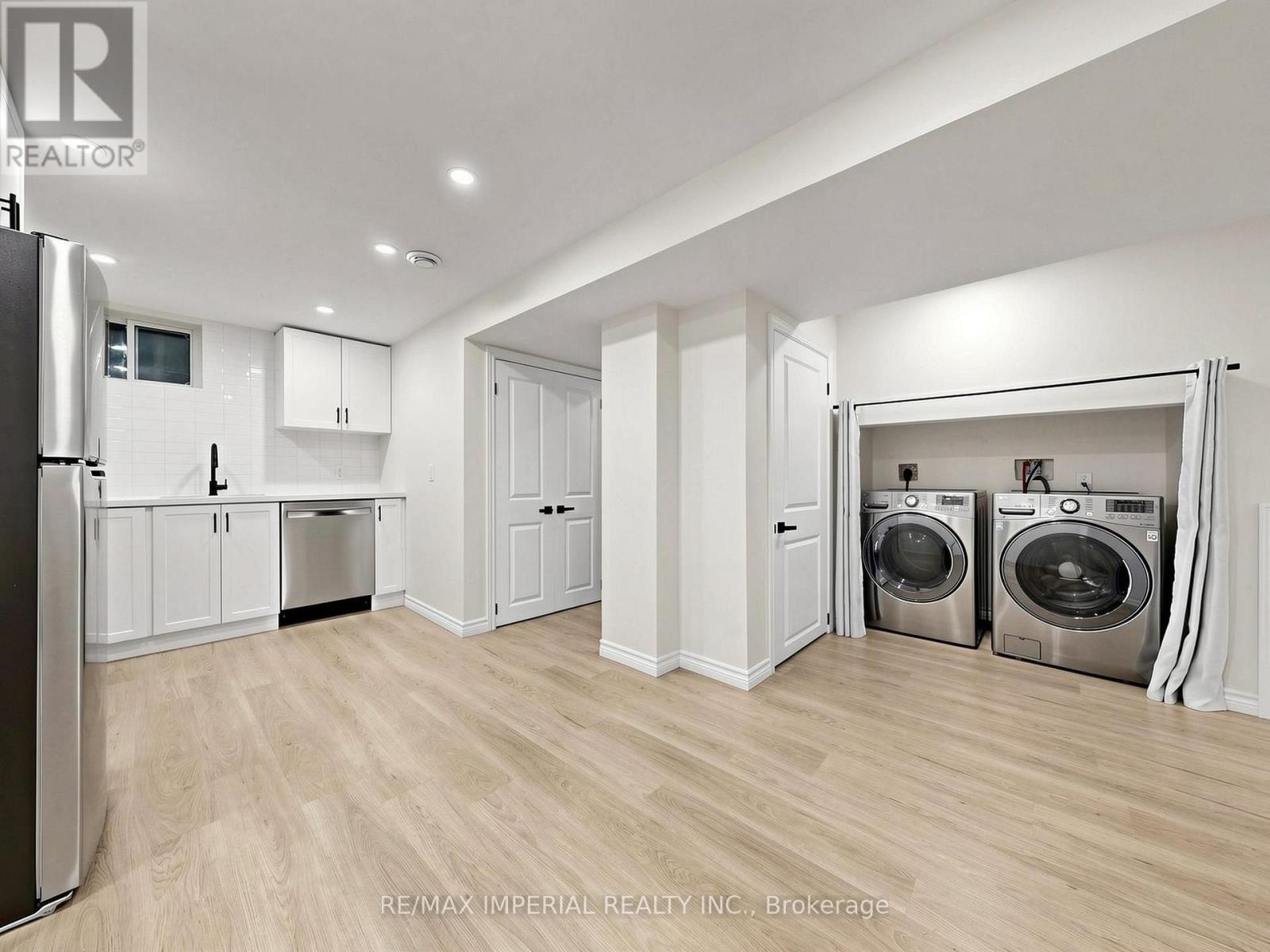 404 GLEN PARK AVENUE - Image 30