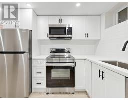 404 Glen Park Avenue, Toronto, ON M6B2E5 Photo 32