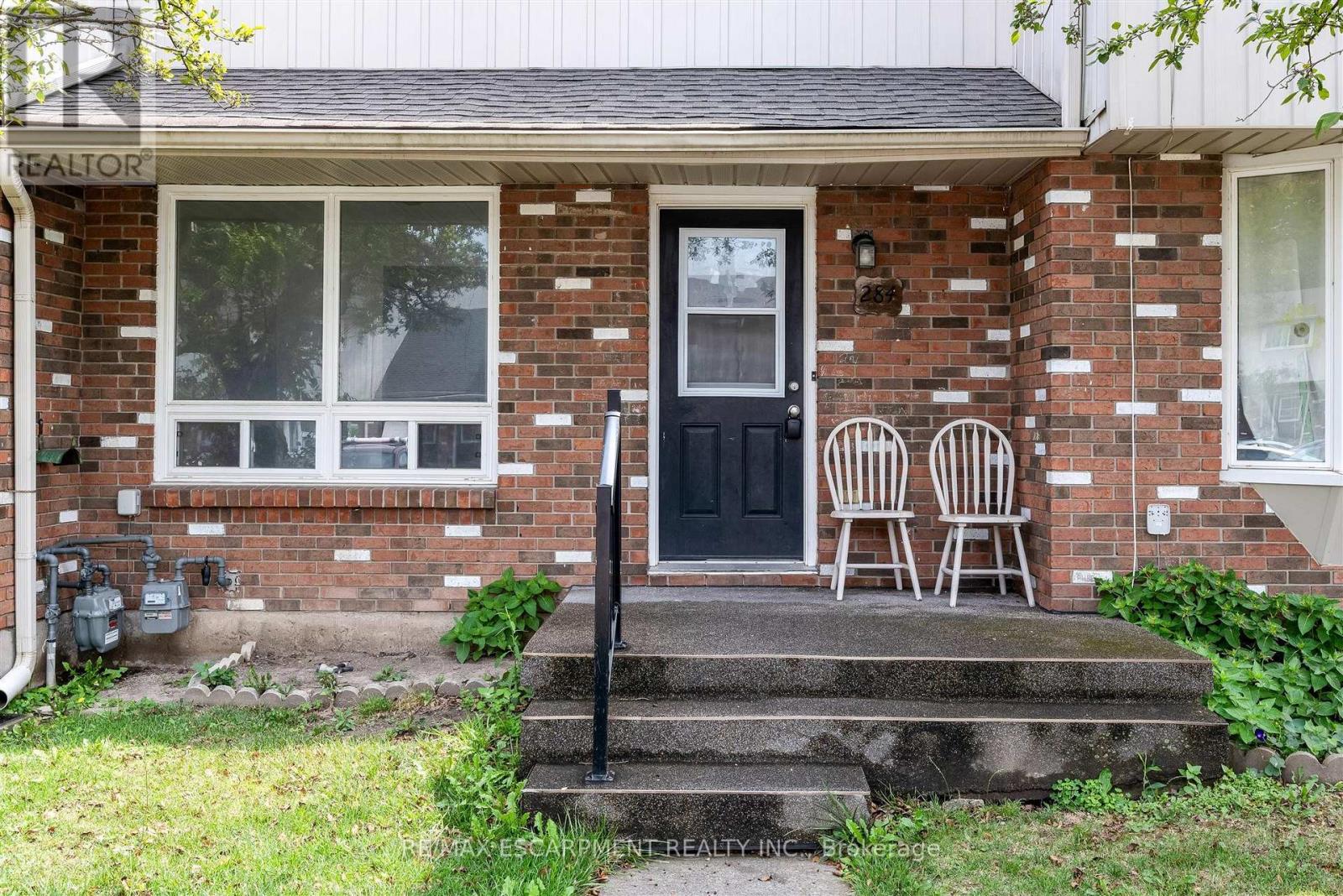 #284 100 Brownleigh Avenue, Welland (Welland Downtown), Ontario, L3B5V8, Welland (Welland Downtown), Ontario — photo 2 of 5